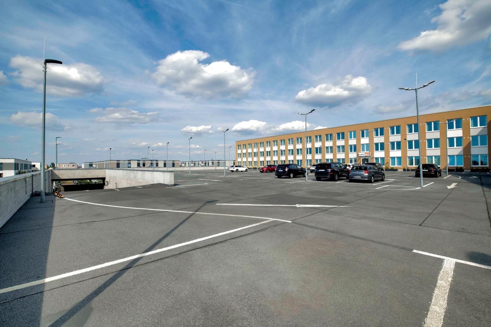 Campanile Berlin Brandenburg Airport Hotel Schönefeld Екстериор снимка