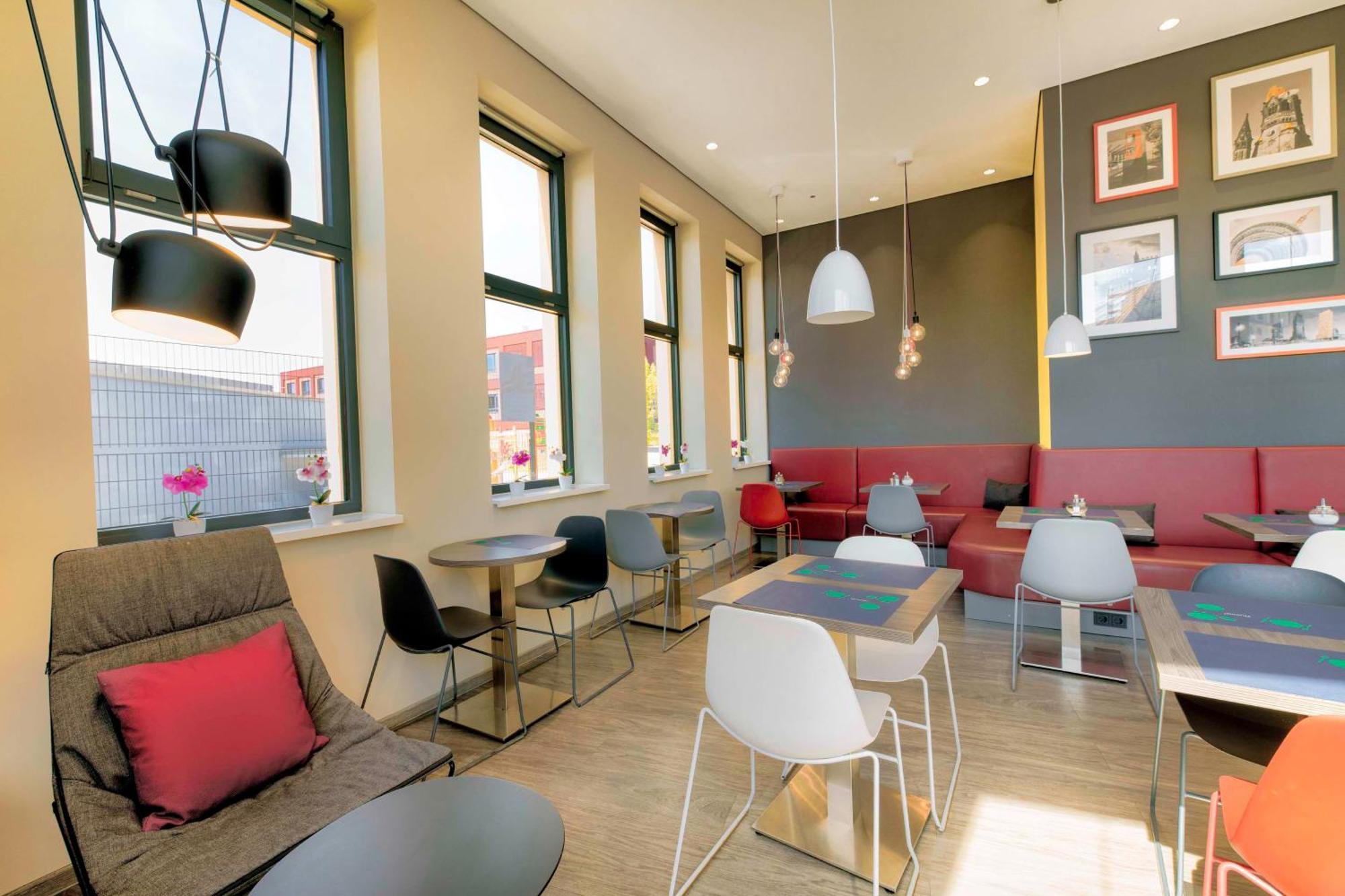 Campanile Berlin Brandenburg Airport Hotel Schönefeld Екстериор снимка
