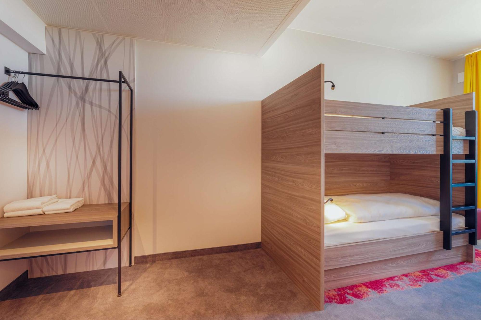 Campanile Berlin Brandenburg Airport Hotel Schönefeld Екстериор снимка