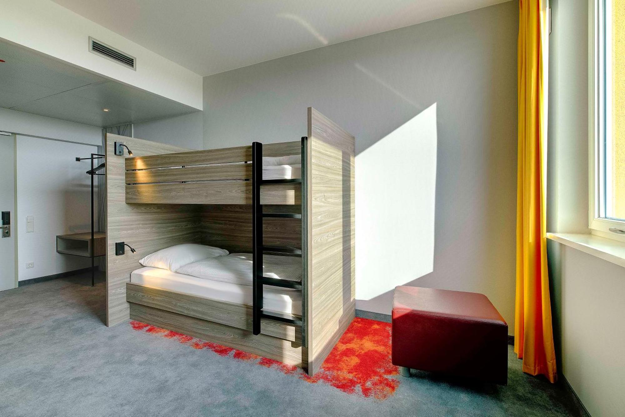 Campanile Berlin Brandenburg Airport Hotel Schönefeld Екстериор снимка
