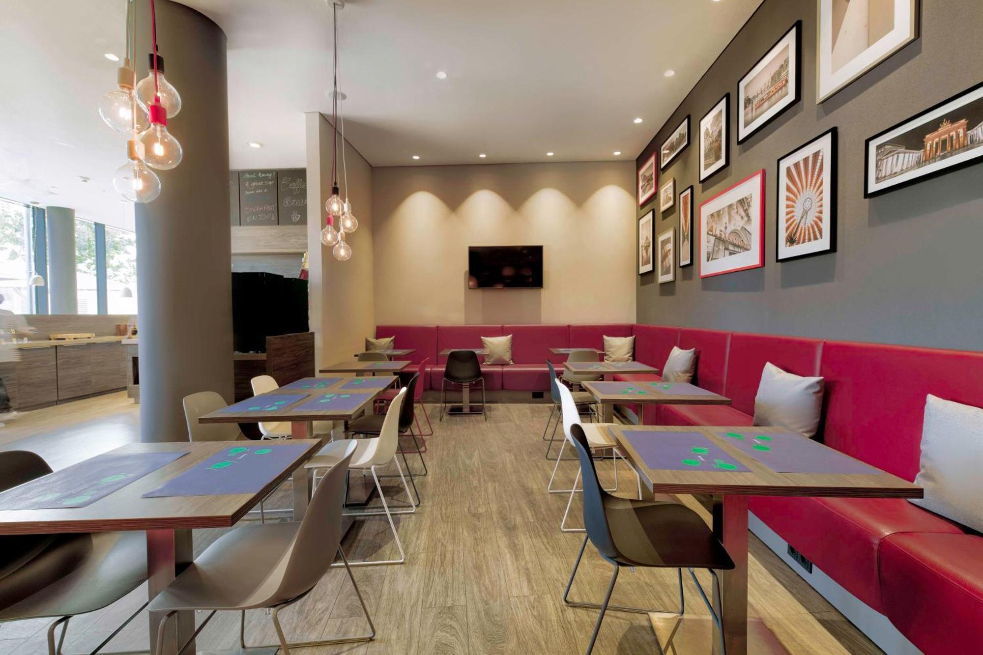 Campanile Berlin Brandenburg Airport Hotel Schönefeld Екстериор снимка